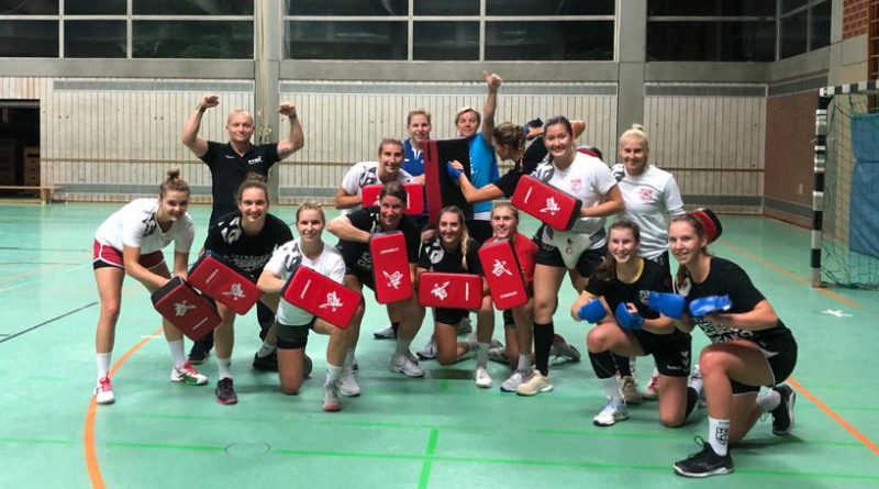 Gewaltprävention für die Handballfrauen der TG Nürtingen 2. Bundesliga